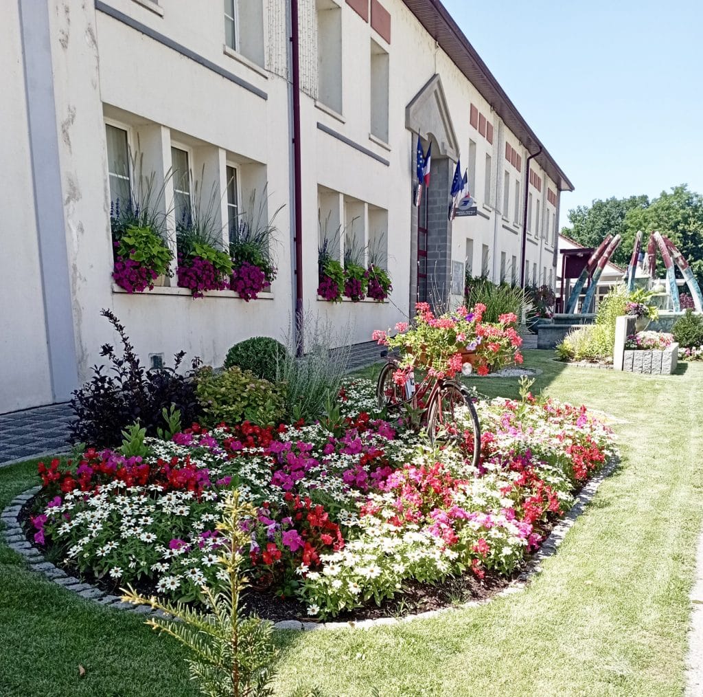 Ville De Falck Photos Libre De Droit 35
