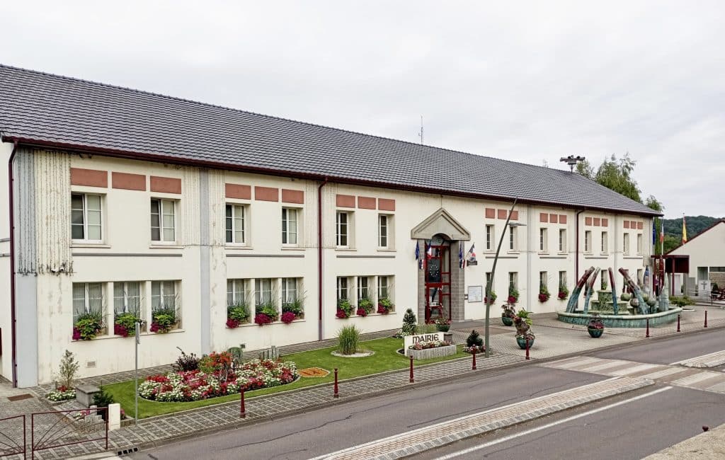 Ville De Falck Photos Libre De Droit 39